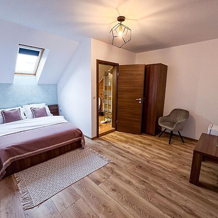 La Coltul Castelului Bran Boutique Hotell Eksteriør bilde
