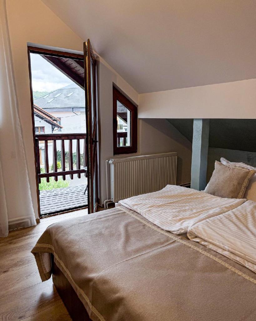 La Coltul Castelului Bran Boutique Hotell Eksteriør bilde